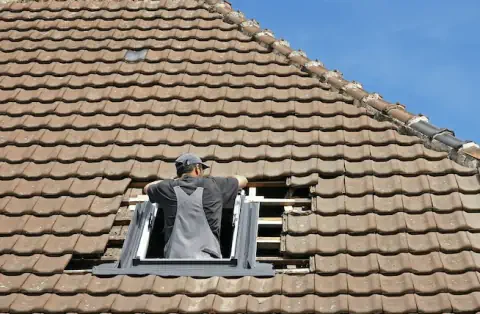 Pose de velux - Asnières la Giraud